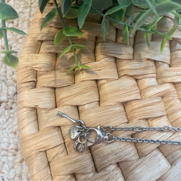 ✨PRICE DROP ✨ Fossil Turquoise Pendant Necklace - Picture 4 of 10